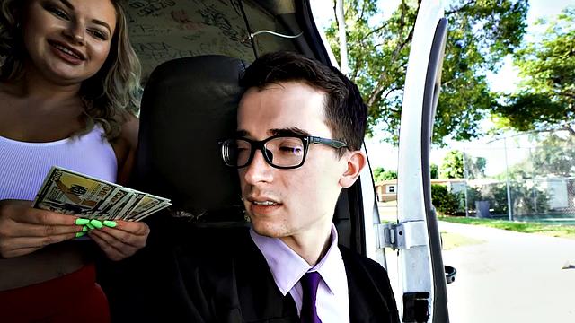 21yo picked up twink fucked by gay in public outdoor van