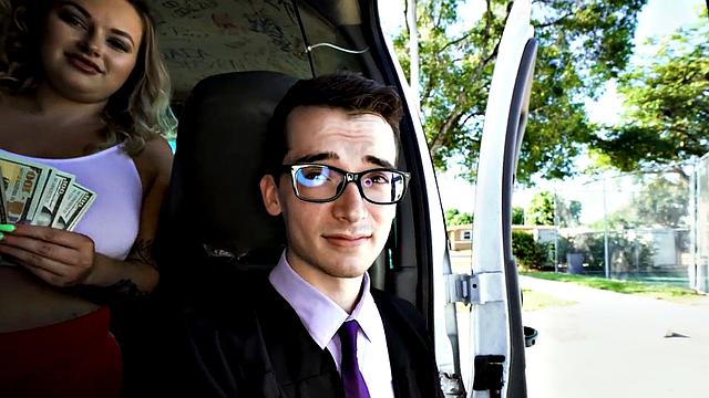 21yo picked up twink fucked by gay in public outdoor van