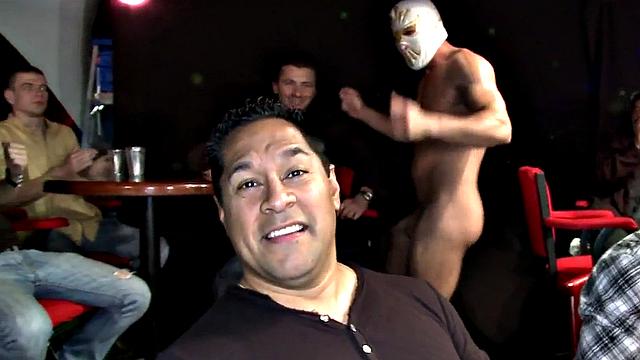 Real party guests sucking stripper