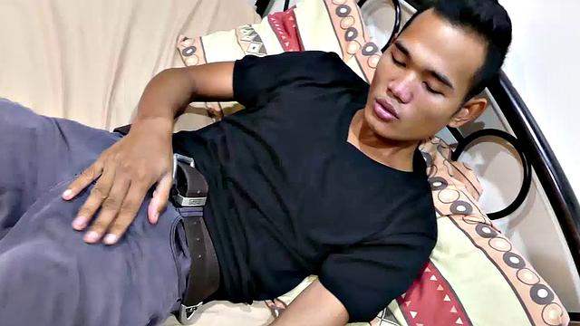 This smooth slim Asian twink loves the smell of his socks and shoes after a long day at work. He's horny for the sweet aroma of his sweaty feet, so he starts his foot fetish solo action.