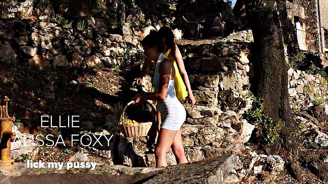 Alissa Foxy, Ellie Luna: Lick My