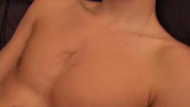 Vincenzo Likes A Handjob