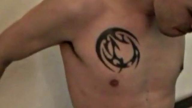 Amateur inked German gay rims stud before blowjob