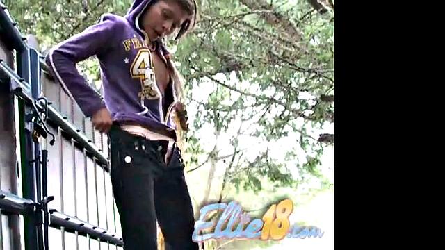 Ellie 18 loves Outdoor Fingering