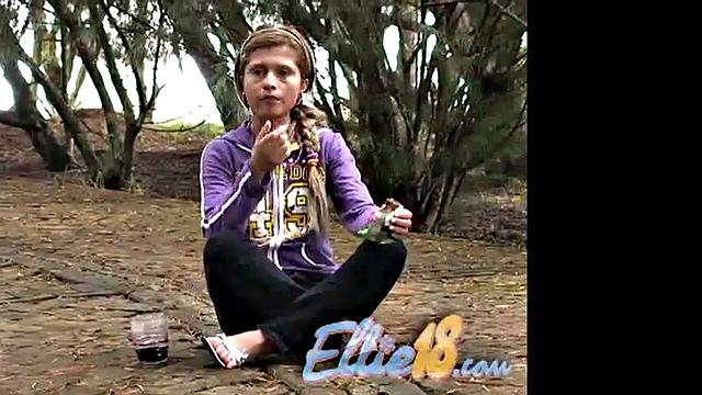 Ellie 18 loves Outdoor Fingering