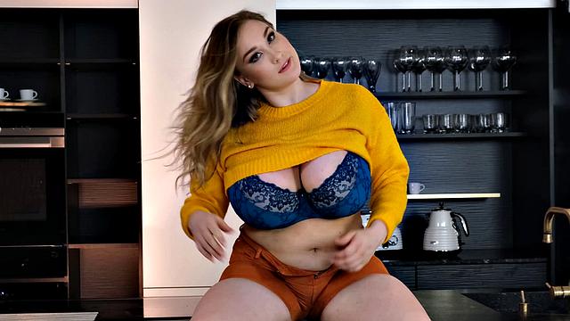 Cheryl Blossom: Busty Bartender