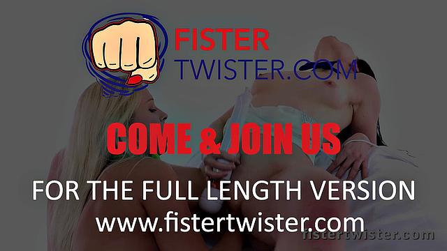 Explosive orgasm for fisted hottie - Fist Fuck