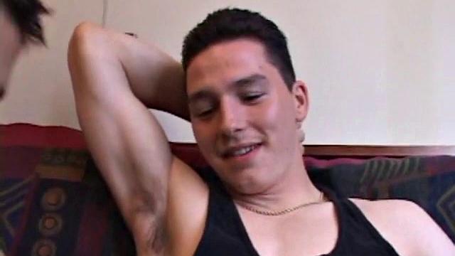 ТJ и Мартин разогреваются и мощно отсасывают друг другу