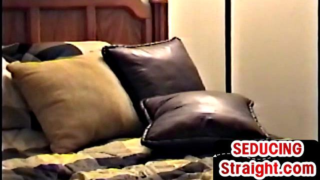 винтажный натурал дрочит на камеру для гей-порно