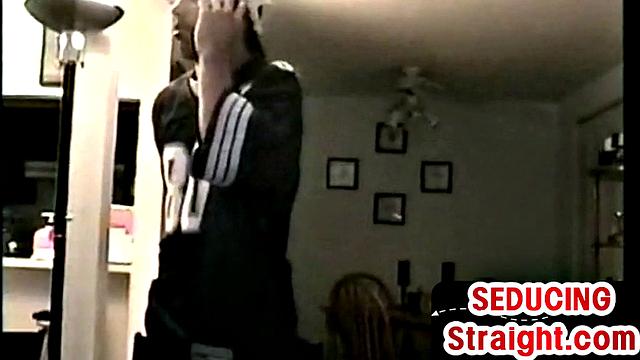 Vintage Black guy gets 1st gay BJ in homemade action