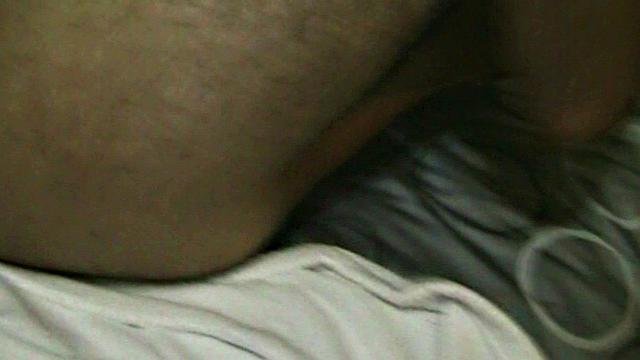 маска на лице - трахается с трансом и толстой зрелой