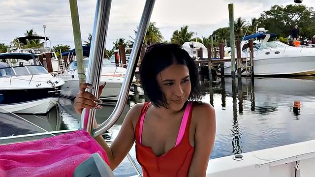 21yo petite babe fucked by big cock in wet pussy