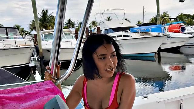 21yo petite babe fucked by big cock in wet pussy