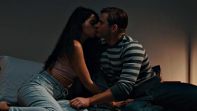 Sinning ebony bae pounded by her BF in hot affair