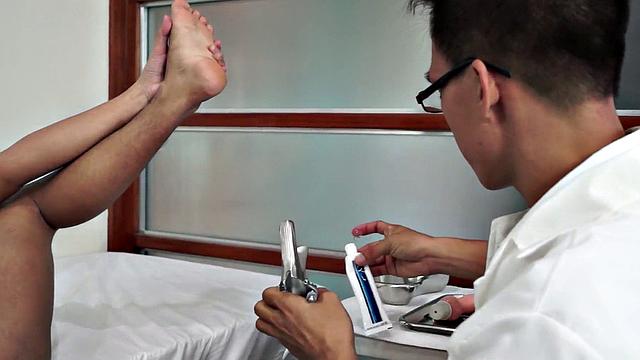 Greedy asian twink and share dildo