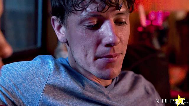 сабрина скачет на харви, ведьмин секс в деле