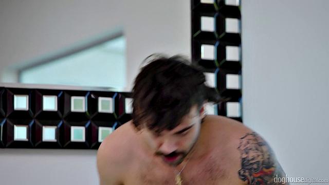 Массаж вроде был, а теперь только секс и смех