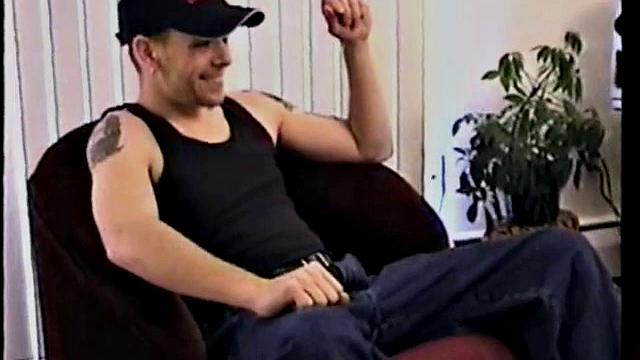 Straight Boy Axel Enjoys It
