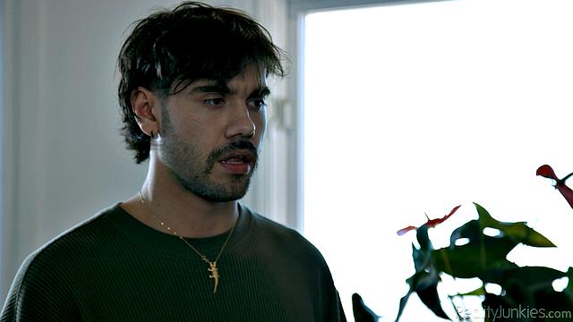 Big Dicks Tiny Chicks 9 - Scene 4 - Bigger is!