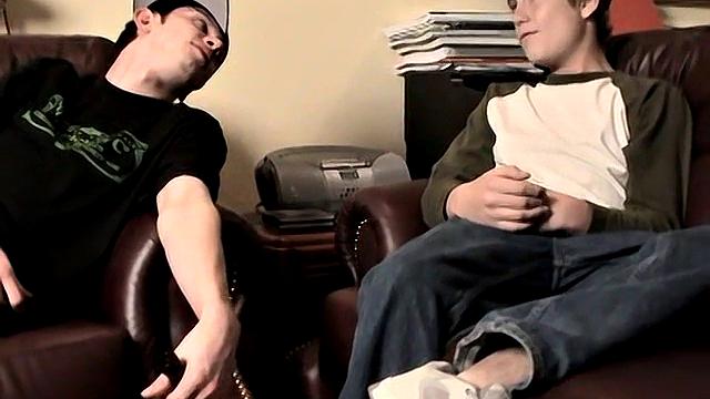 Дикая оргия с поркой! В ролях: Брендон Кин, ДК, Грант Хиллер и Иан Мадрок