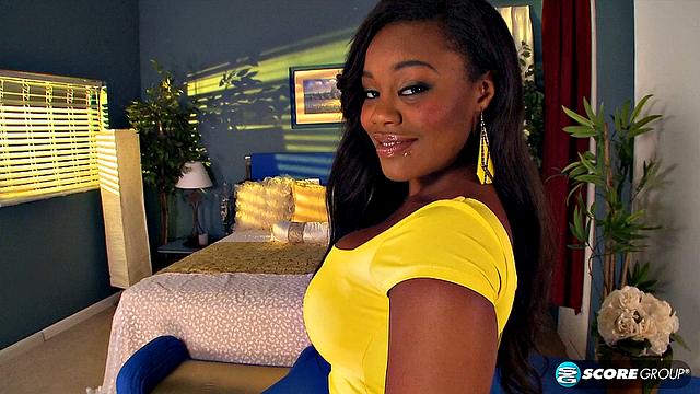 A tasty piece of Ro'Ti named Nina