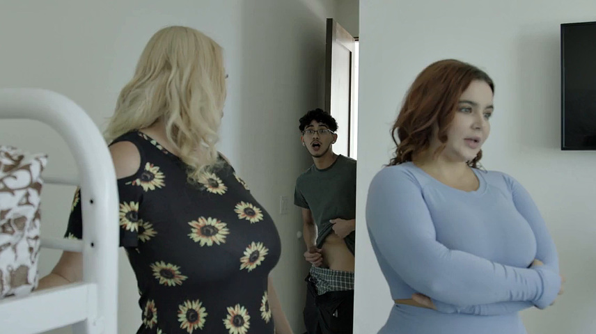 Bigbooty Cougars get their pussies banged in a hot 4some