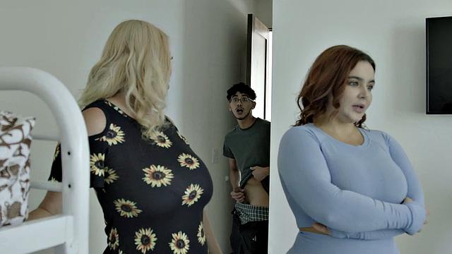 Bigbooty Cougars get their pussies banged in a hot 4some