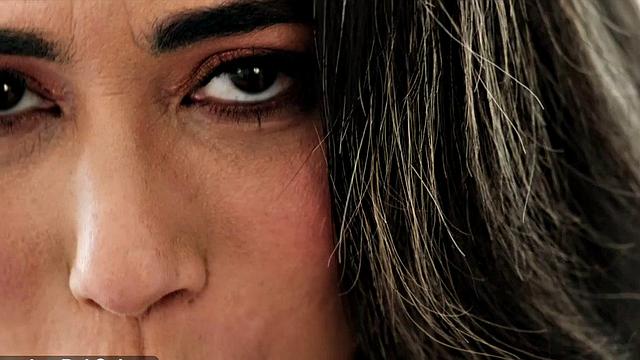 Loraine Del Sol is Hot!