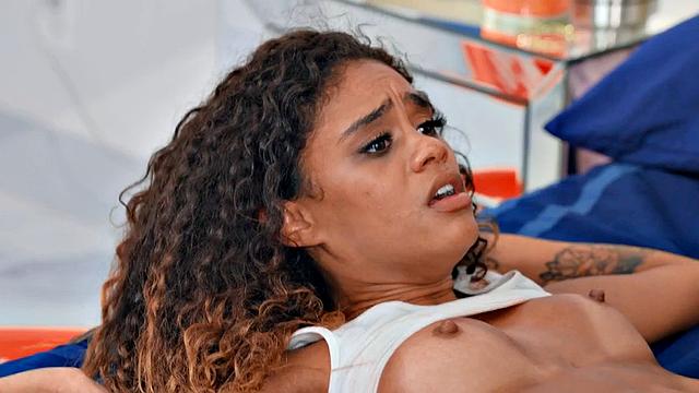 Squirting ebony dyke scissoring and toying busty Woman