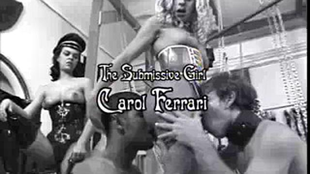 жесткие доминации над шикарными транс-девушками в бондаже