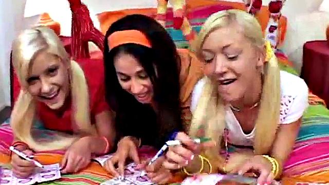 Little laney licking out hot pussy