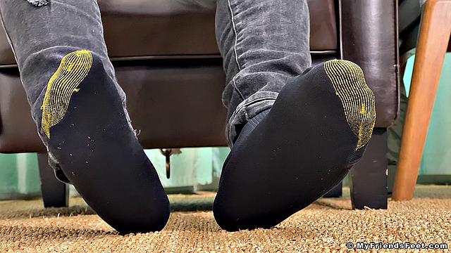Spy On Nathaniel's Socks & Feet - Nathaniel