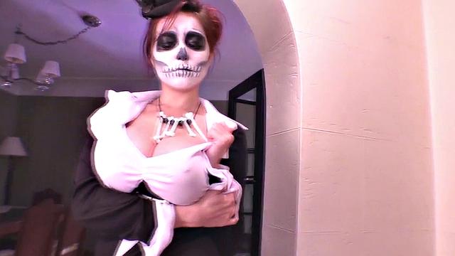 Tessa Fowler - VooDoo Bites