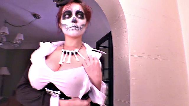 Tessa Fowler - VooDoo Bites