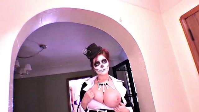 Tessa Fowler - VooDoo Bites