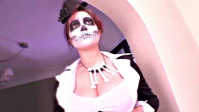 Tessa Fowler - VooDoo Bites