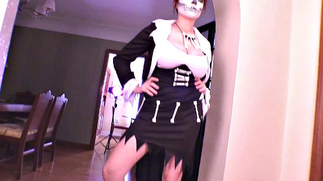 Tessa Fowler - VooDoo Bites