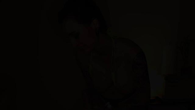 шикарная массажистка дрочит и доводит до кончи в спа