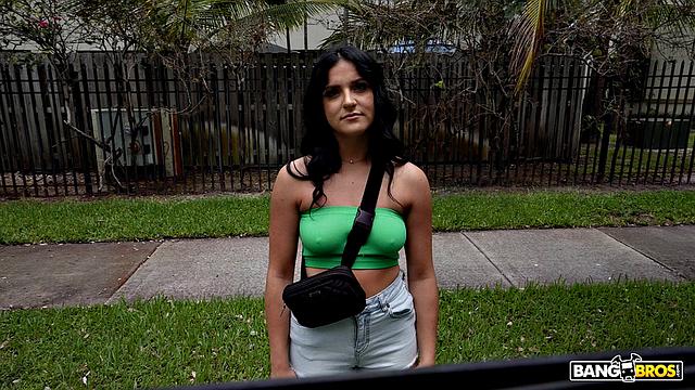 Serena Loves Sausage