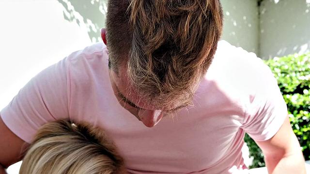 Marilyn Masters: poolside passion