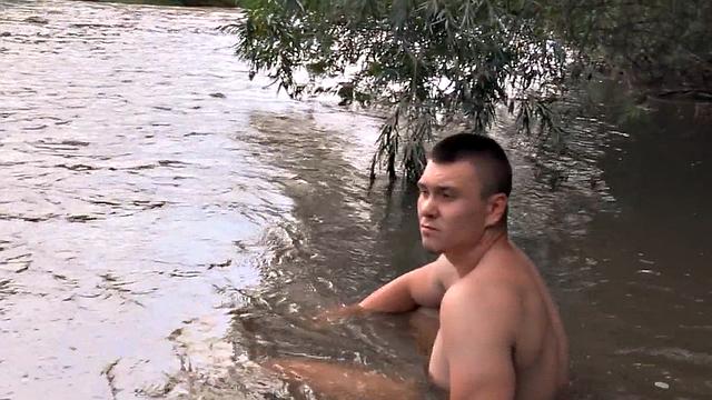 Euro guy accepts gay offer for cash in public outdoor POV