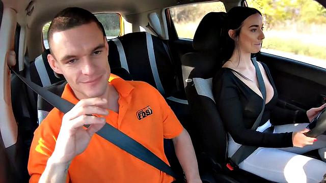 21yo learning driver throat instructor before letting him fuck
