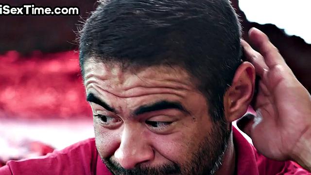 Pierctitted slut got pounded in 3some while throating