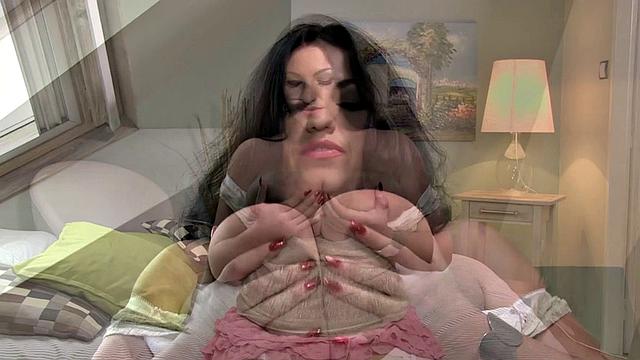 Juliana Simms Covergirl