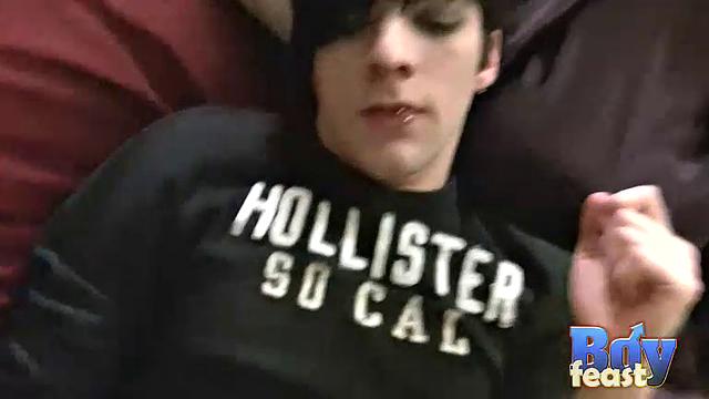 Foot Fun with William & Trace - William & Trace