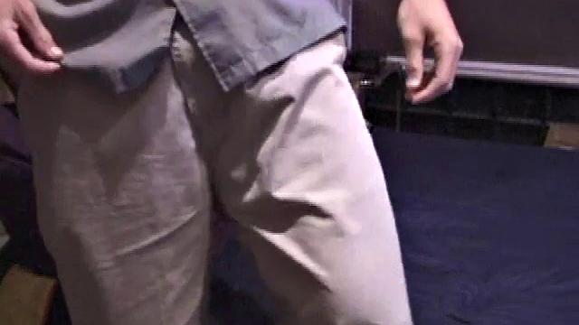 Justin is going through the worst dry spell of his life. There are hot chicks everywhere, but none look his way. Well, his bad luck is our good fortune. This sweetie lets him let go of all his sexual tension by tugging on his stiff dick.
