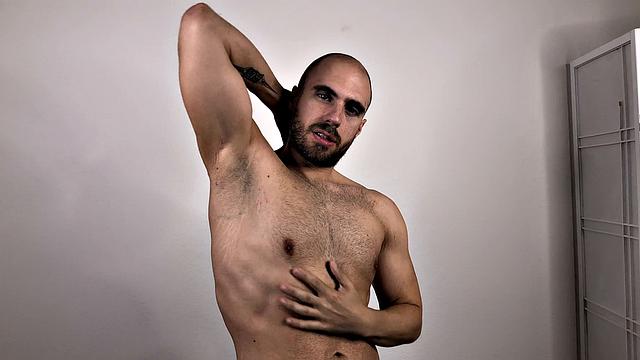 See Indiana Bones Showing