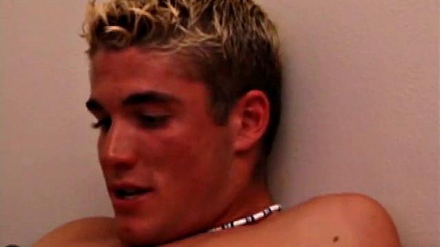 Matthew Sucks Ashton