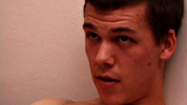 Matthew Sucks Ashton