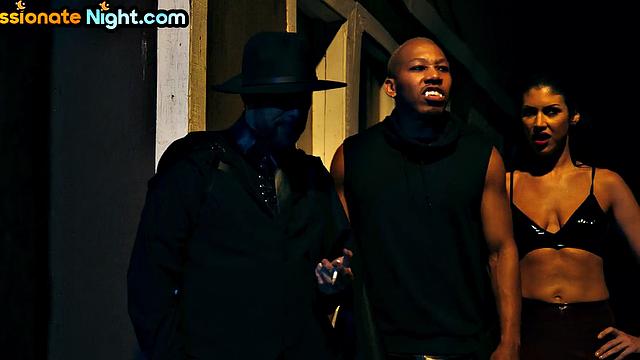 Fantasy cosplay in 3some spoiling lucky guy